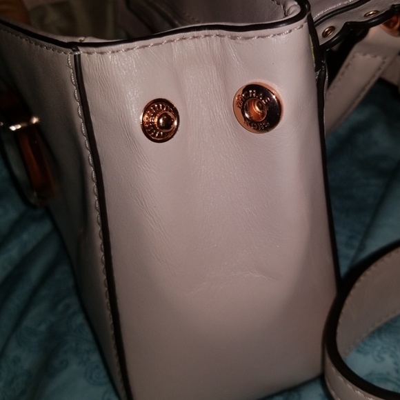 Michael Kors mini purse - Picture 5 of 8